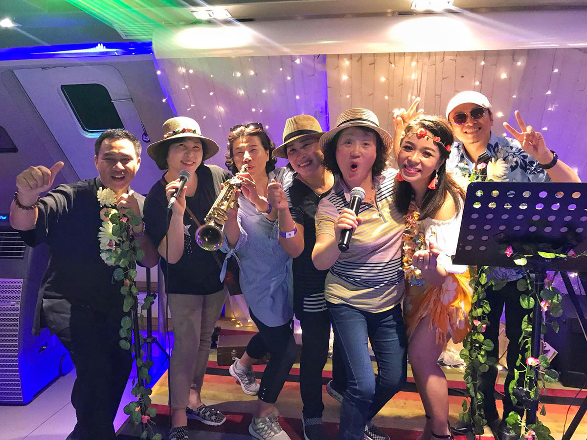 Hawaiian Week North Borneo Cruises